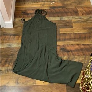 green dress